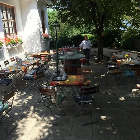 Отель Tutzinger Hof Тутцинг