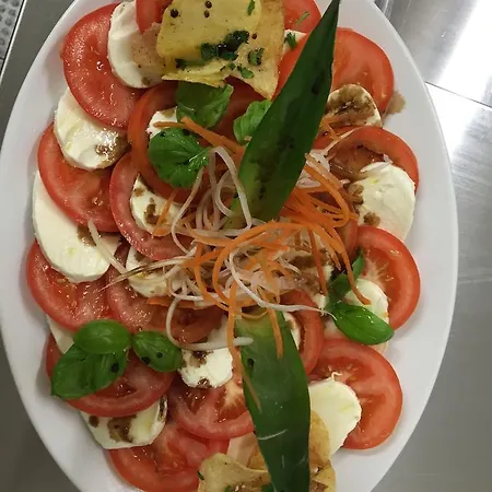 Отель Tutzinger Hof Тутцинг